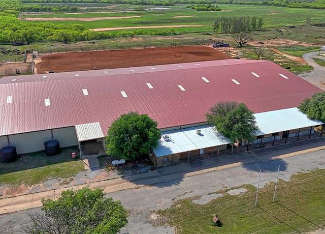 Property at 2610 Weetu Rd, Iowa Park, TX 76367, 3 beds, 3 baths