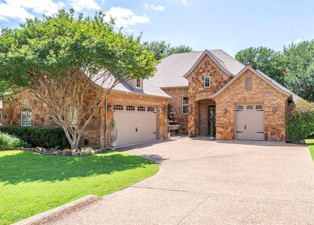 Property at 12249 Indian Creek Dr, Fort Worth, TX 76179, 4 beds, 3 baths