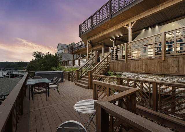 Property at 4508 Chavez Ct, Granbury, TX 76048, 5 beds, 3 baths