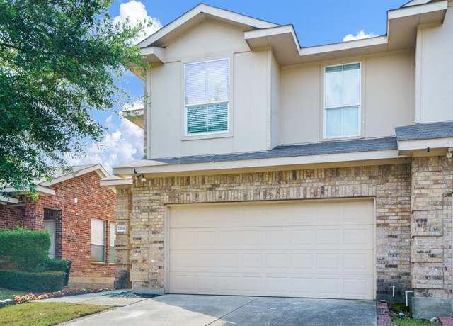 Property at 2166 Stonebrook Ln, Mesquite, TX 75181, 4 beds, 2.5 baths