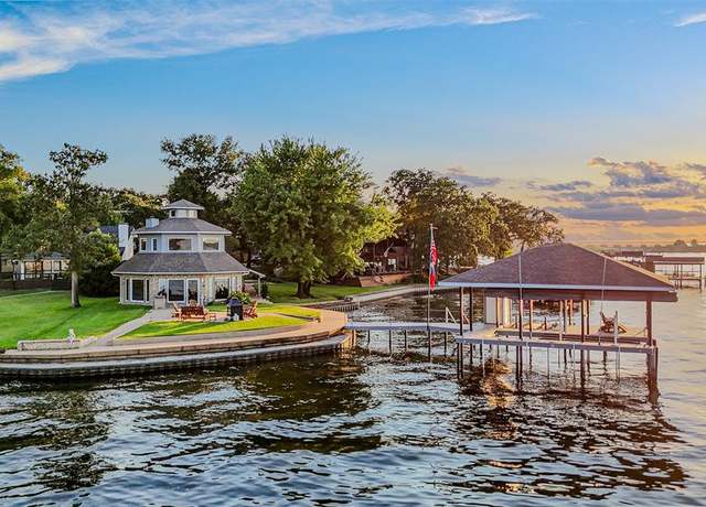 Property at 258 Lakeview Dr, Trinidad, TX 75163, 3 beds, 3 baths