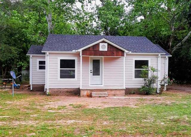 Property at 914 N Walnut St, Winnsboro, TX 75494, 2 beds, 1 bath