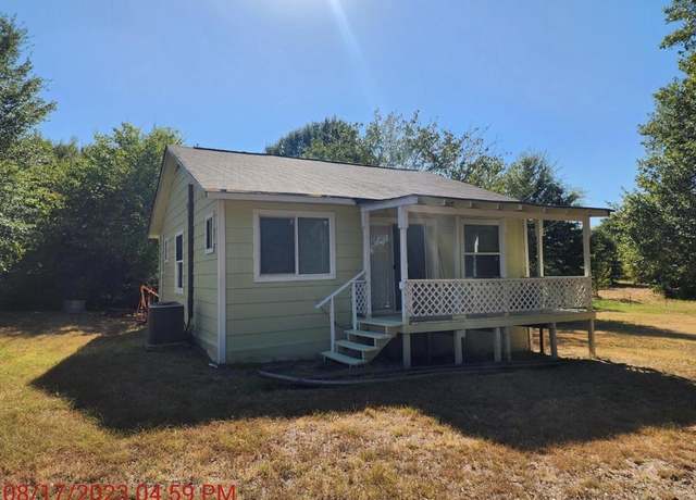 Property at 8278 Circle Dr, Kemp, TX 75143, 2 beds, 1 bath