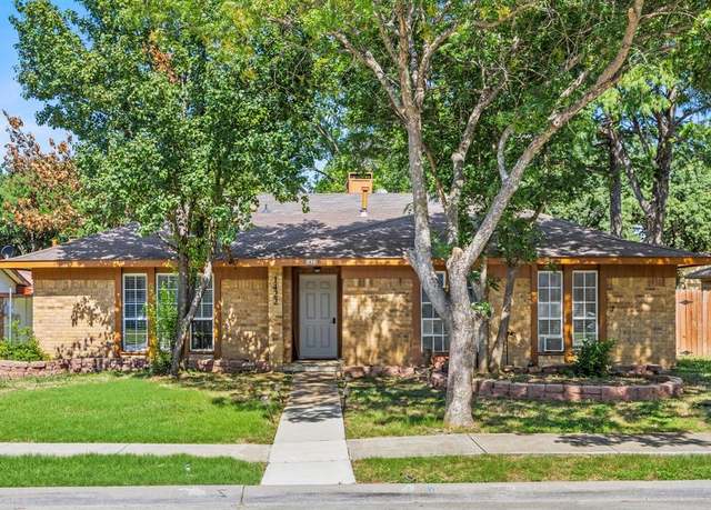 Property at 1422 Westwood Dr, Lewisville, TX 75067, 4 beds, 2 baths