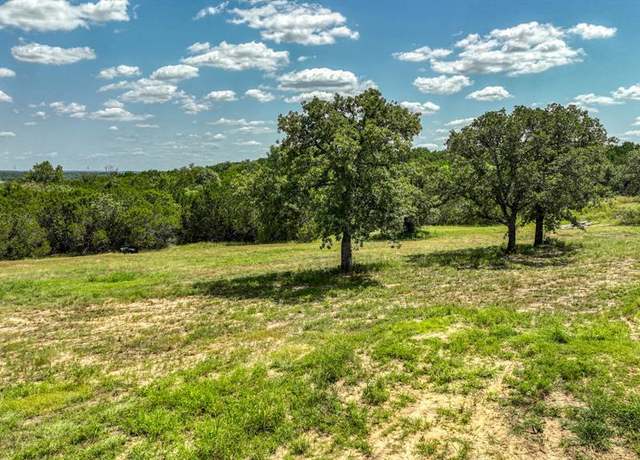 Property at 7921 Wheeler Ct, Granbury, TX 76049