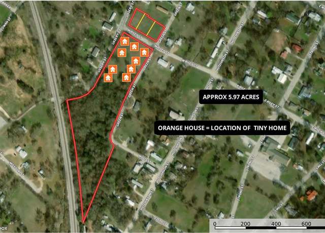 Property at 509 Ussery St, Bowie, TX 76230