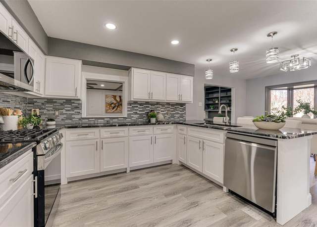 Property at 5503 Pecan Grove Dr, Sachse, TX 75048, 4 beds, 2.5 baths