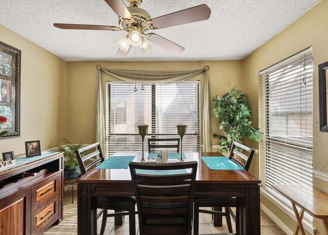 Property at 2107 Horizon Trl #3924, Arlington, TX 76011, 2 beds, 2 baths