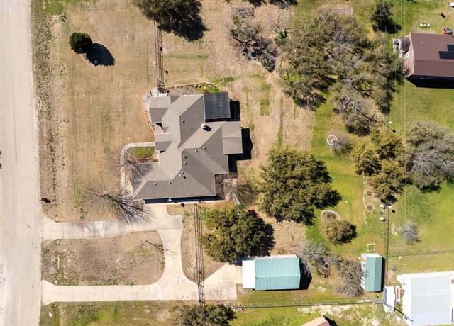 Property at 111 Partagas Dr, Weatherford, TX 76085, 4 beds, 3 baths