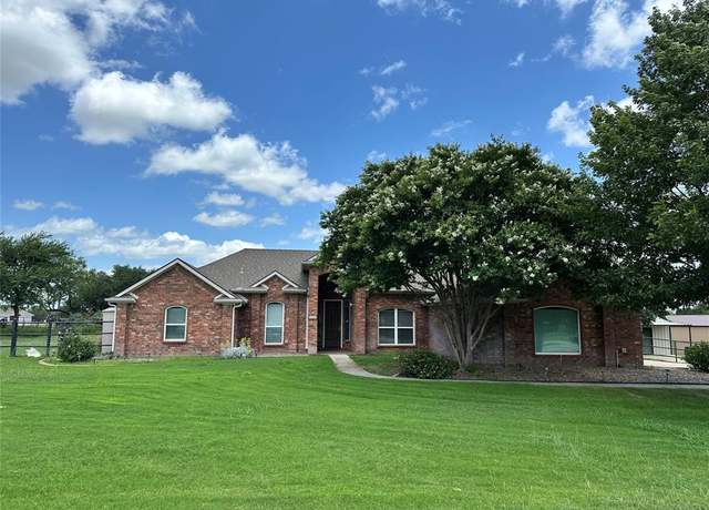 Property at 111 Partagas Dr, Weatherford, TX 76085, 4 beds, 3 baths