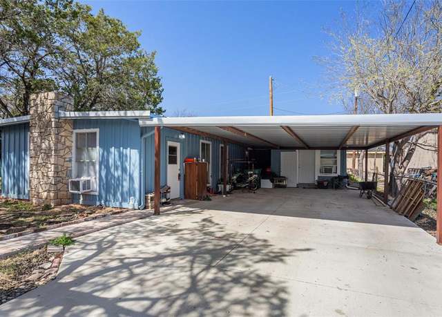 Property at 2616 Birch St, Granbury, TX 76048, 2 beds, 2 baths