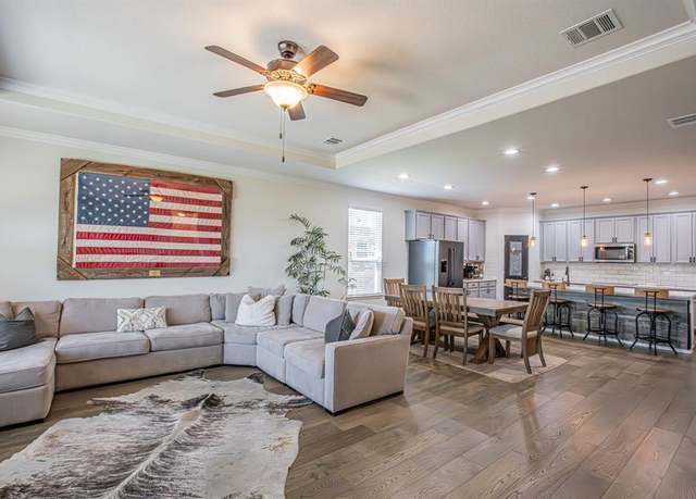 Property at 7429 Charbray Rd, Fort Worth, TX 76131, 3 beds, 2 baths