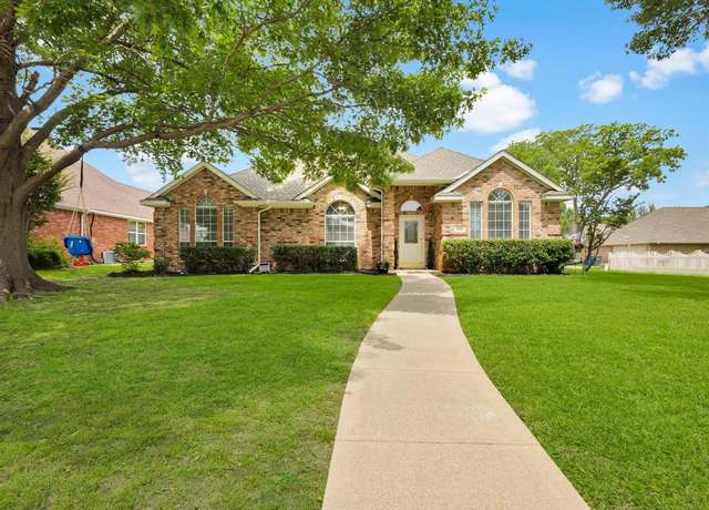 Property at 6330 Dublin Dr, Garland, TX 75044, 4 beds, 2 baths
