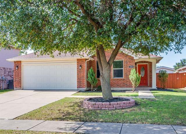 Property at 2031 Crosbyton Ln, Grand Prairie, TX 75052, 3 beds, 2 baths