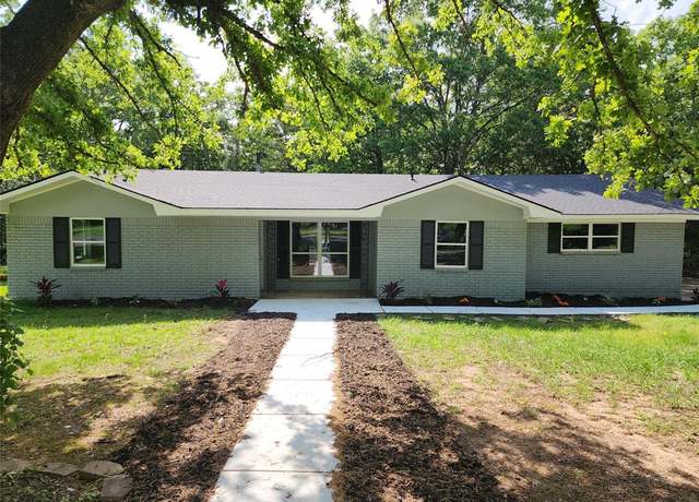 Property at 1130 Saxon Pl, Shreveport, LA 71107, 3 beds, 3 baths