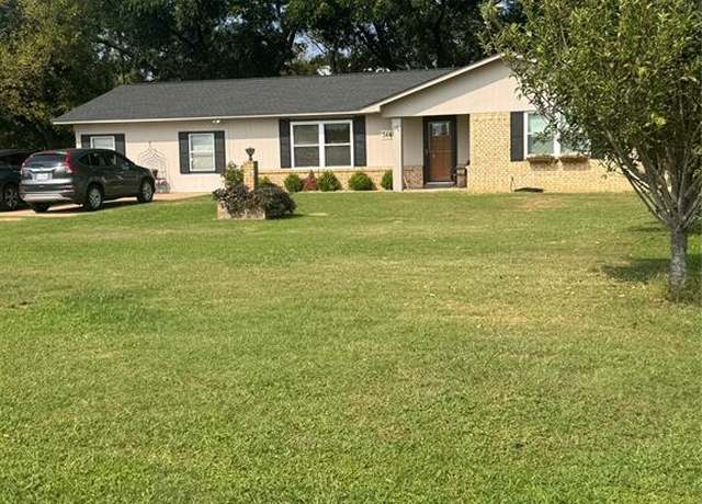 Property at 3440 County Road 4900, Athens, TX 75752, 3 beds, 2 baths
