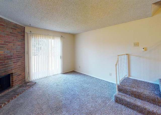 Property at 2281 Aspen Dr, Dallas, TX 75227, 2 beds, 1.5 baths