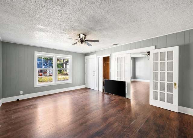 Property at 408 Cypress St, Teague, TX 75860, 2 beds, 1 bath
