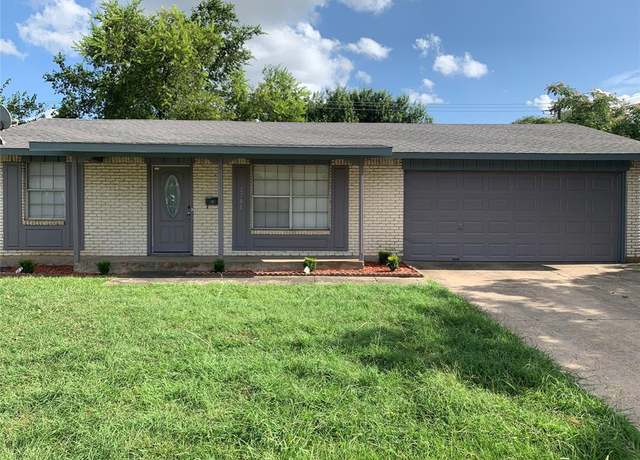 Property at 2704 14th St, Plano, TX 75074, 3 beds, 1.5 baths
