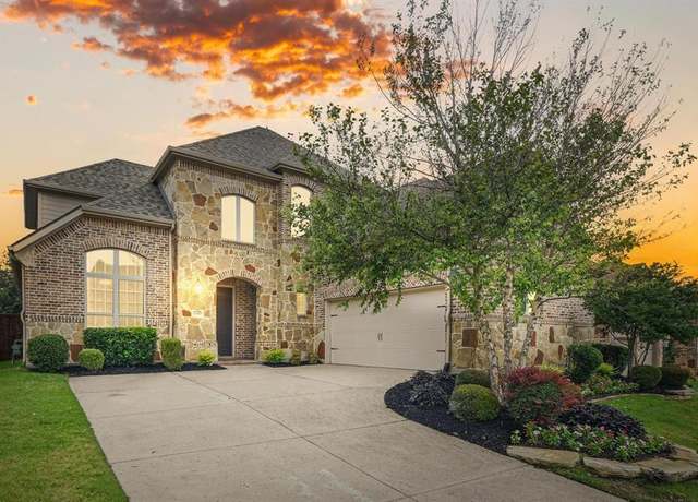 Property at 1305 Bluebell Ave, Lantana, TX 76226, 5 beds, 4 baths