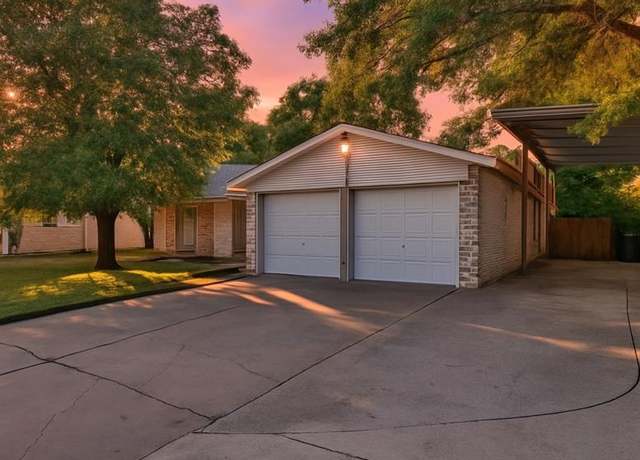 Property at 2900 Lachelle Ln, Arlington, TX 76010, 3 beds, 2 baths