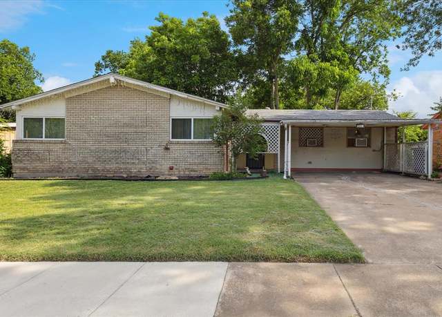Property at 1308 Glasgow Rd, Fort Worth, TX 76134, 4 beds, 2 baths