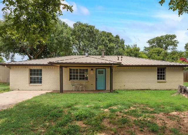 Property at 6137 County Road 319, Alvarado, TX 76009, 3 beds, 2 baths