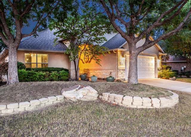 Property at 9604 Pinewood Dr, Denton, TX 76207, 2 beds, 2 baths