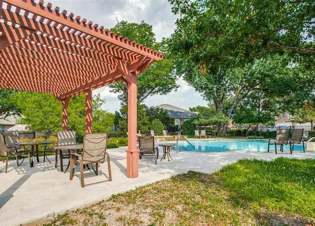 Property at 3416 Belladonna Dr, Plano, TX 75093, 2 beds, 2.5 baths