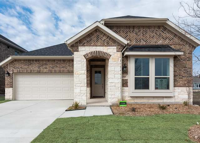 Property at 2905 Hanscom St, Forney, TX 75126, 3 beds, 2.5 baths