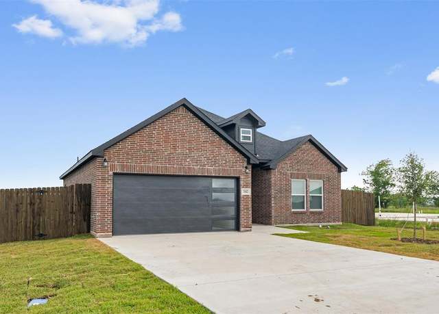 Property at 1042 Springview Ln, Mabank, TX 75147, 3 beds, 2 baths