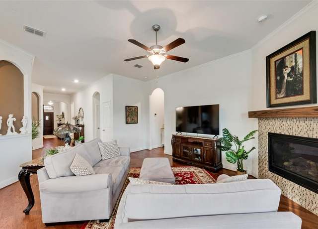 Property at 1211 Crossvine Dr, Anna, TX 75409, 4 beds, 2.5 baths