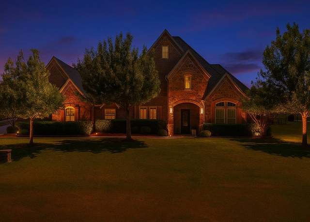 Property at 12046 Erin Ln, Fort Worth, TX 76179, 4 beds, 3 baths