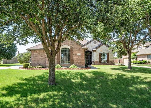 Property at 101 Indian Paint Dr, Justin, TX 76247, 3 beds, 2 baths