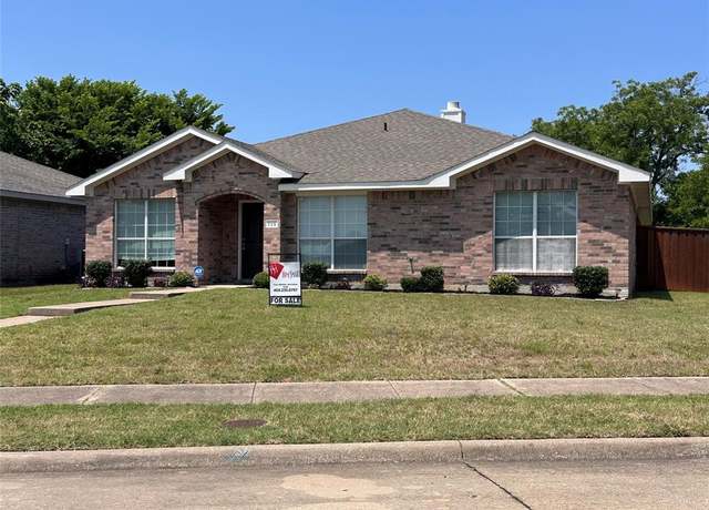 Property at 195 Rolling Ct, Lancaster, TX 75146, 4 beds, 2 baths
