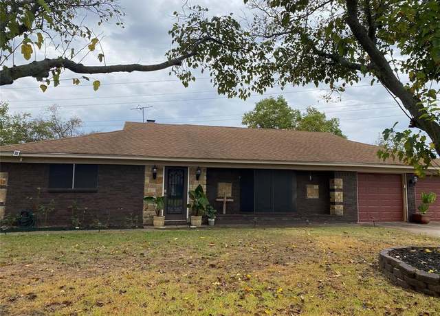 Property at 3240 Valley Forge Trl, Forest Hill, TX 76140, 3 beds, 2 baths