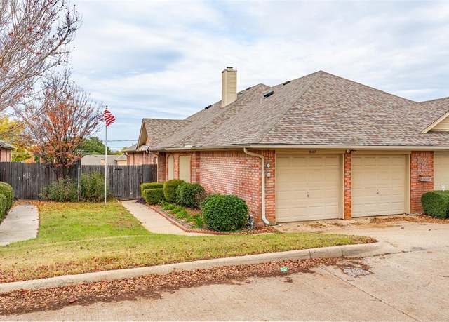 Property at 3107 Cape Cod Ct, Arlington, TX 76017, 3 beds, 2 baths