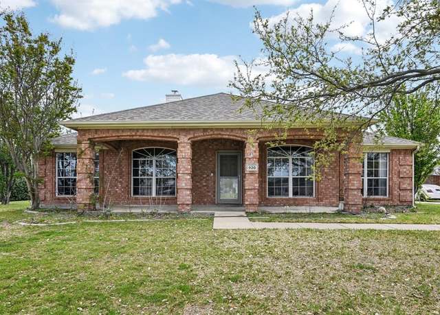 Property at 920 Mason Ln, Waxahachie, TX 75167, 4 beds, 2 baths