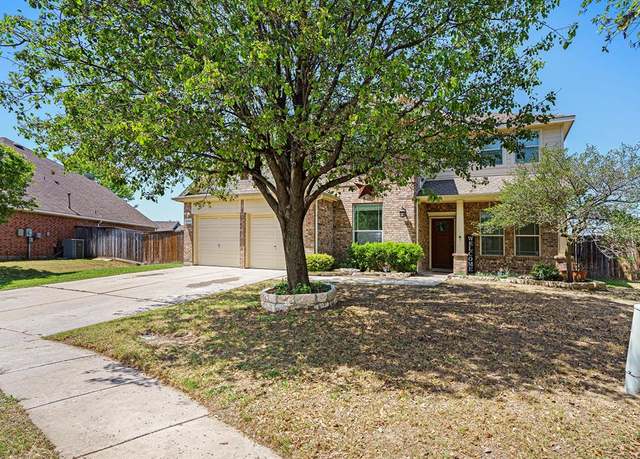 Property at 13425 Leather Strap Dr, Fort Worth, TX 76052, 5 beds, 3 baths