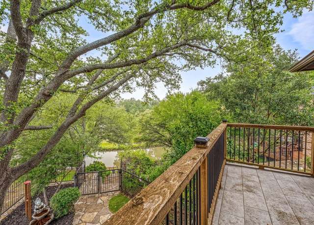 Property at 4904 Fairway Place Ct, Granbury, TX 76049, 3 beds, 3 baths