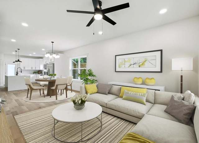 Property at 826 W Canty St, Dallas, TX 75208, 3 beds, 2 baths