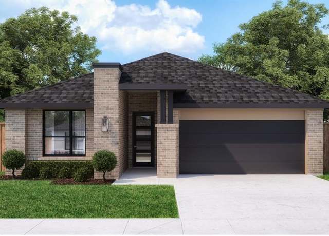 Property at 105 Paxton Cir, Arlington, TX 76013, 3 beds, 2 baths