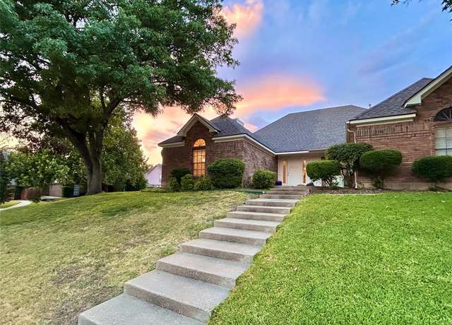 Property at 9334 Highedge Cir, Dallas, TX 75238, 3 beds, 2.5 baths