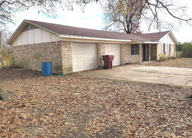 Property at 175 Cozy Ln, Reno, TX 75462, 3 beds, 2 baths