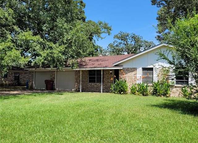 Property at 175 Cozy Ln, Reno, TX 75462, 3 beds, 2 baths