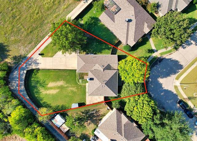 Property at 200 Rain Tree Dr, Sunnyvale, TX 75182, 4 beds, 2.5 baths
