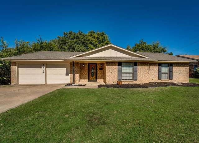 Property at 6404 Winifred Dr, Fort Worth, TX 76133, 3 beds, 2 baths