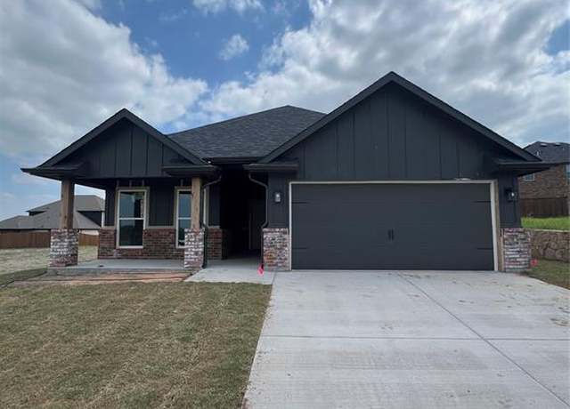 Property at 4304 Hummingbird Dr, Sherman, TX 75092, 3 beds, 2 baths