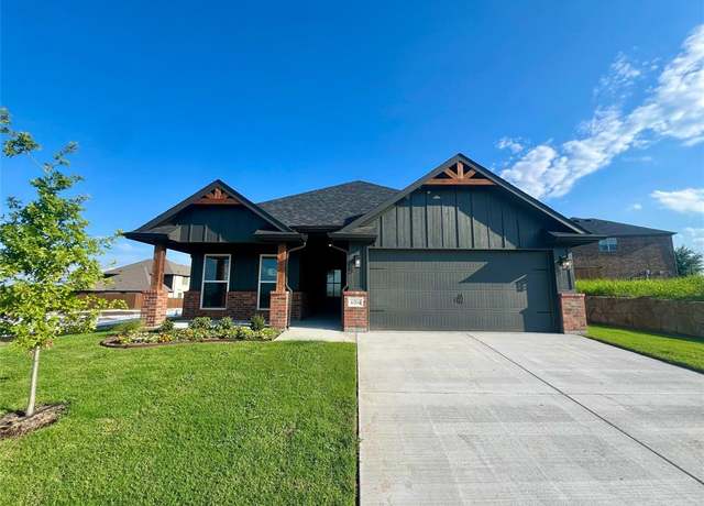 Property at 4304 Hummingbird Dr, Sherman, TX 75092, 3 beds, 2 baths