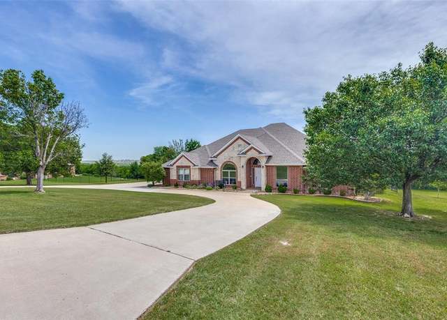 Property at 3209 S Bay Breeze Ln, Fort Worth, TX 76179, 5 beds, 3.5 baths